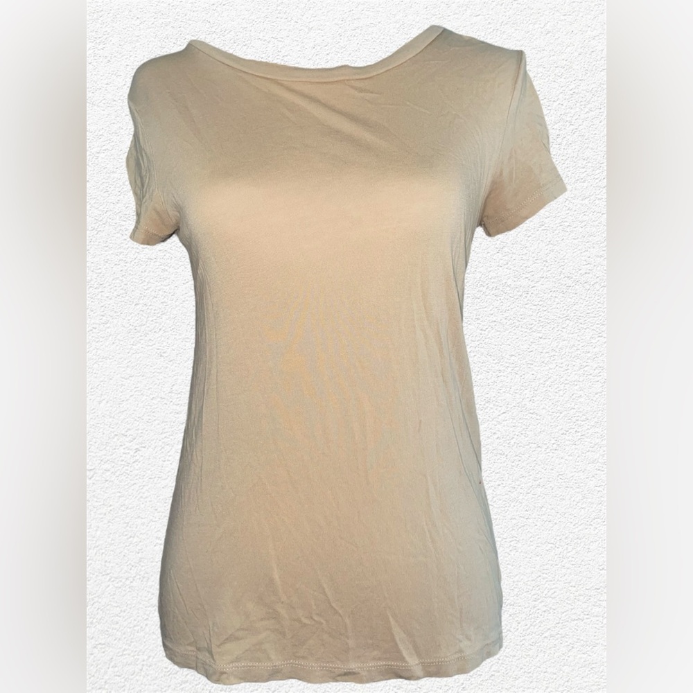 H&M Divided Honey Mustard Crewneck Short Soft Sleeves Tee Size XS
